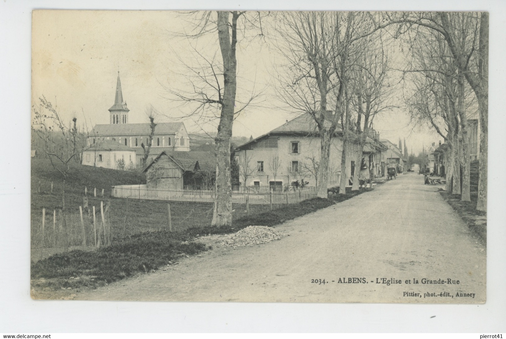ALBENS - L'Eglise Et La Grande Rue - Albens
