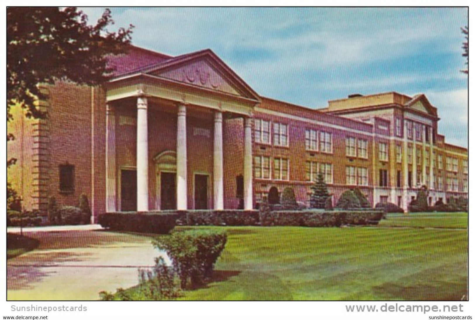 New Hampshire Nashua Senior High School - Nashua