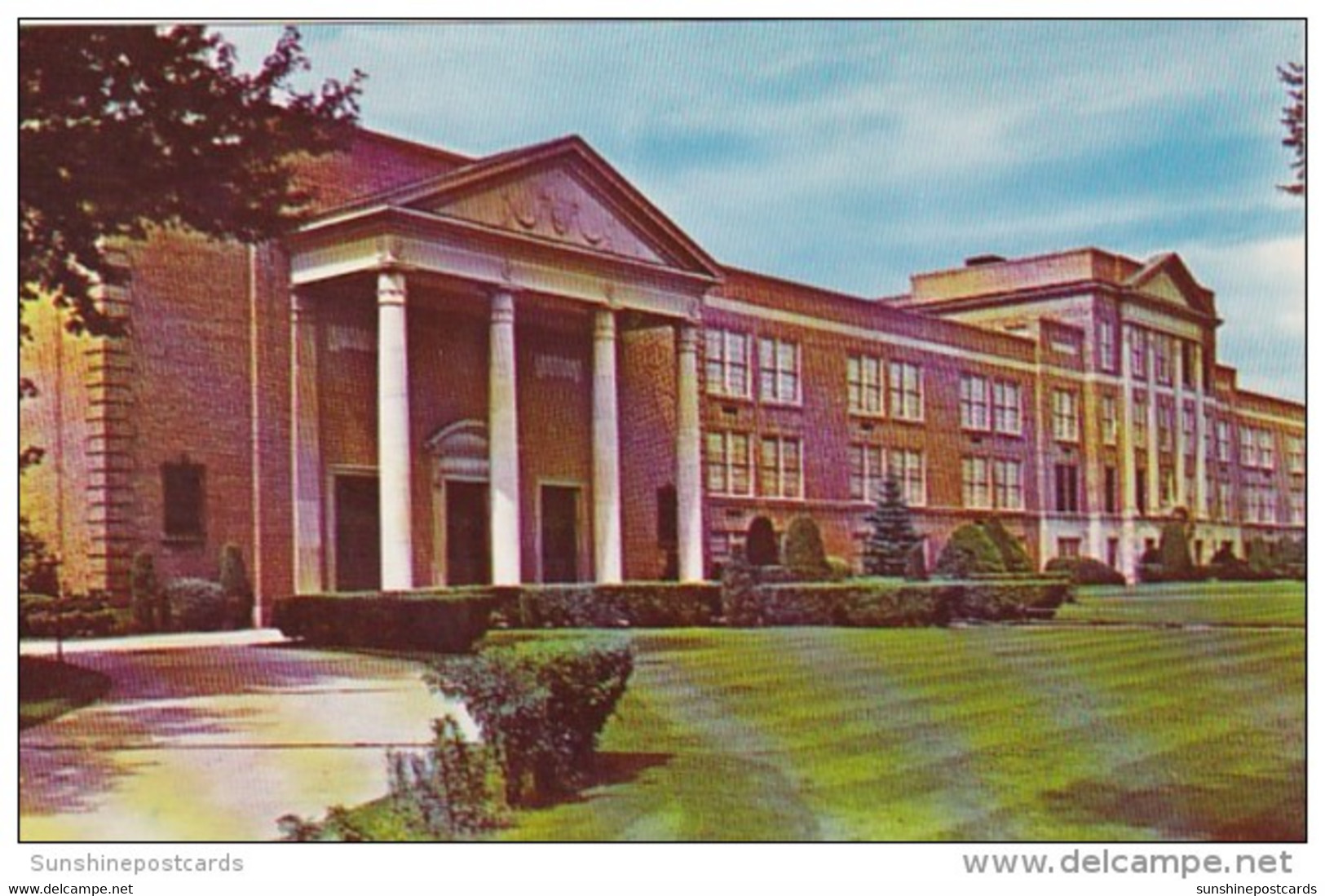 New Hampshire Nashua Senior High School - Nashua