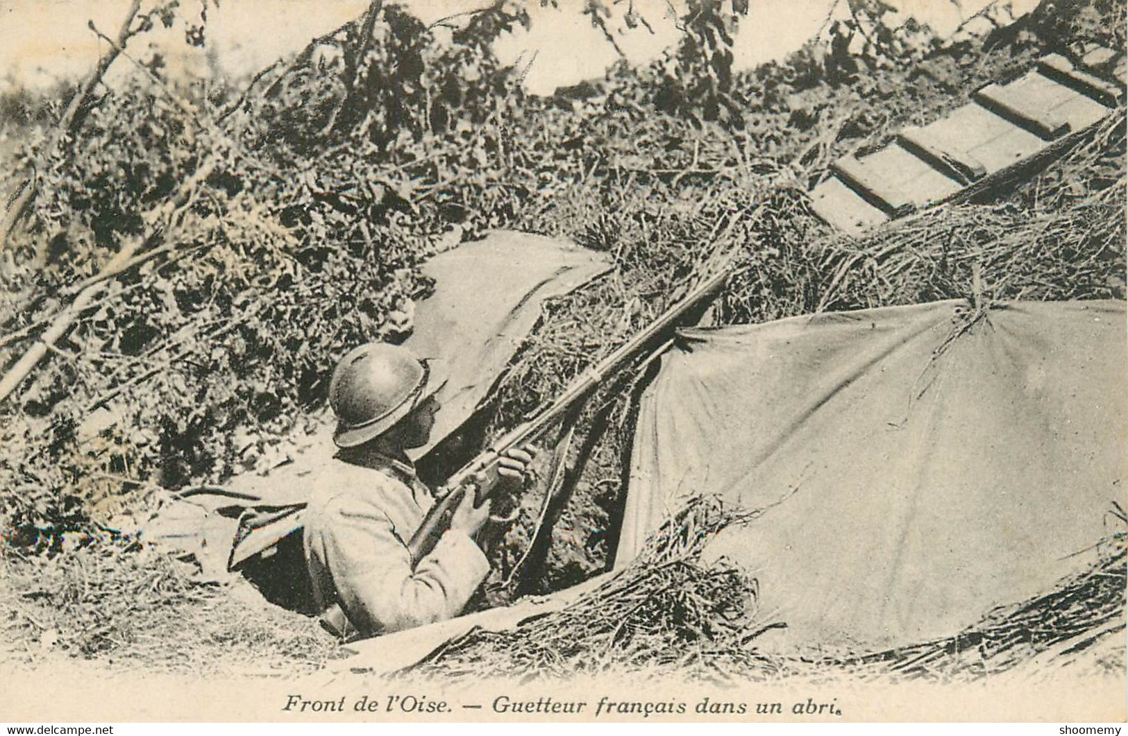 CPA Militaria-Front De L'Oise-Guetteur Français Dans Un Abri   L1498 - Guerre 1914-18