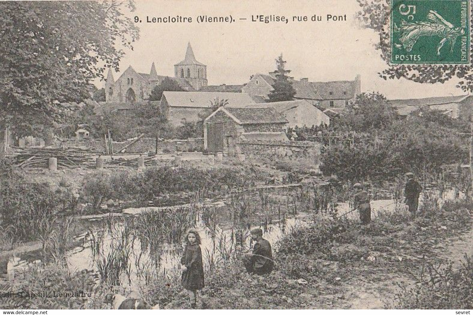 LENCLOITRE. - L'Eglise, Vue Du Pont - Lencloitre