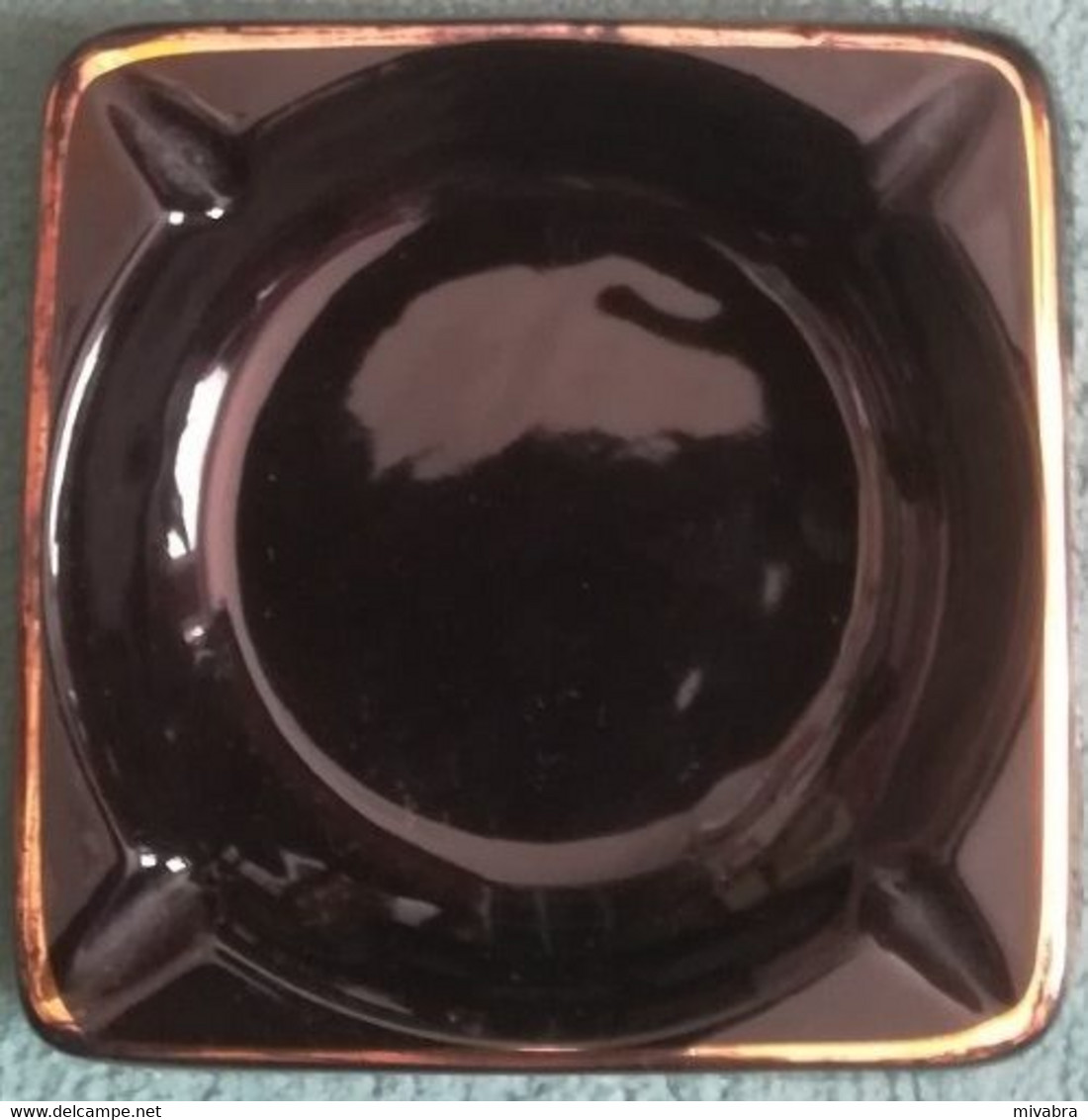 BLACK & WHITE SCOTCH WHISKY ( ASHTRAY CENDRIER ) - MADE WADE PM ENGLAND - Porcelain