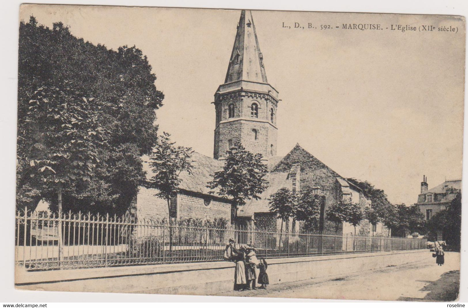62  MARQUISE - Eglise - CPA  N/B  9x14 BE - Marquise