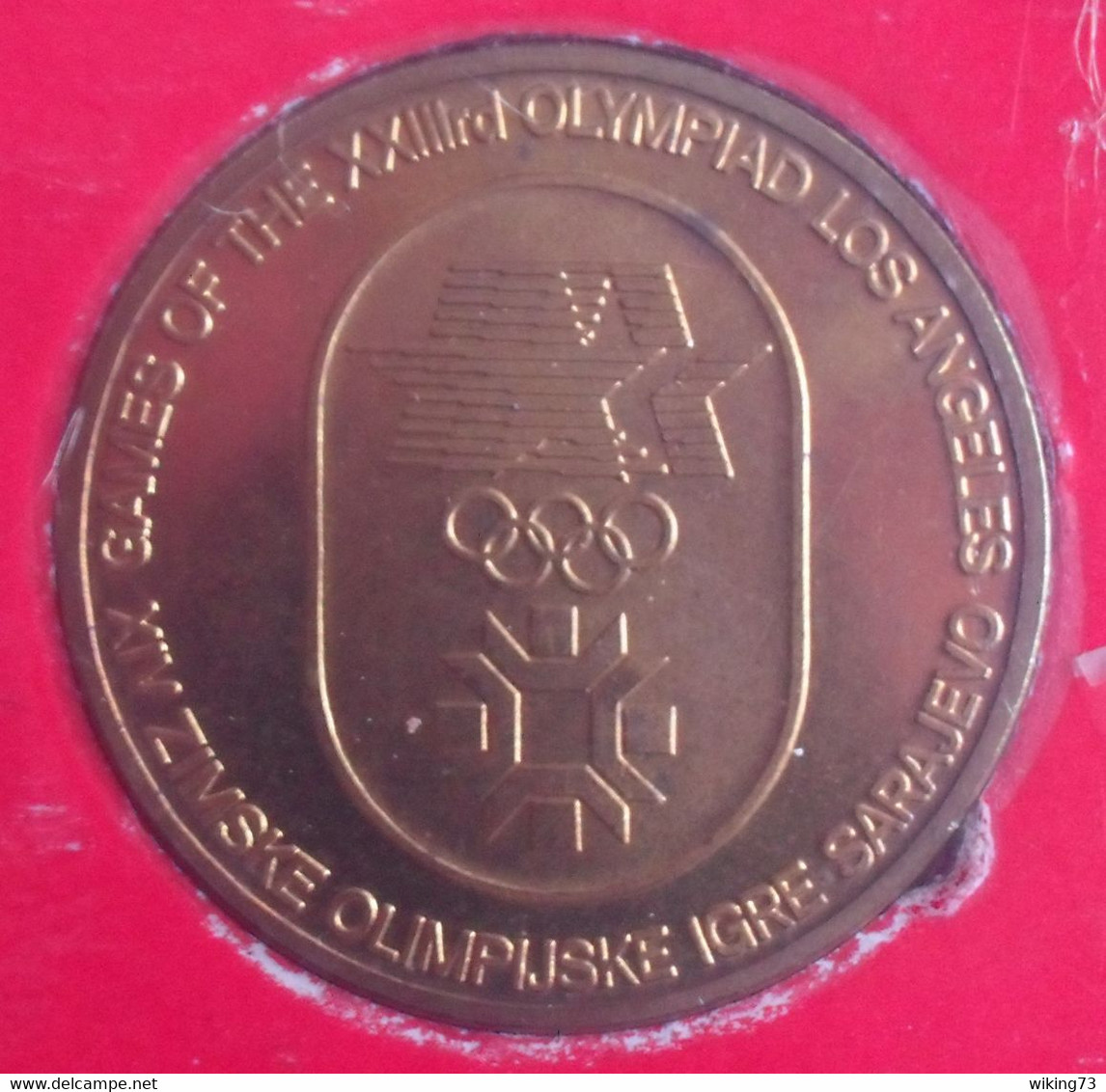 Médaille Jeux Olympiques 1984 - Eté Et Hivers - Los Angeles Et Sarajevo - Colombe - Flamme - Apparel, Souvenirs & Other