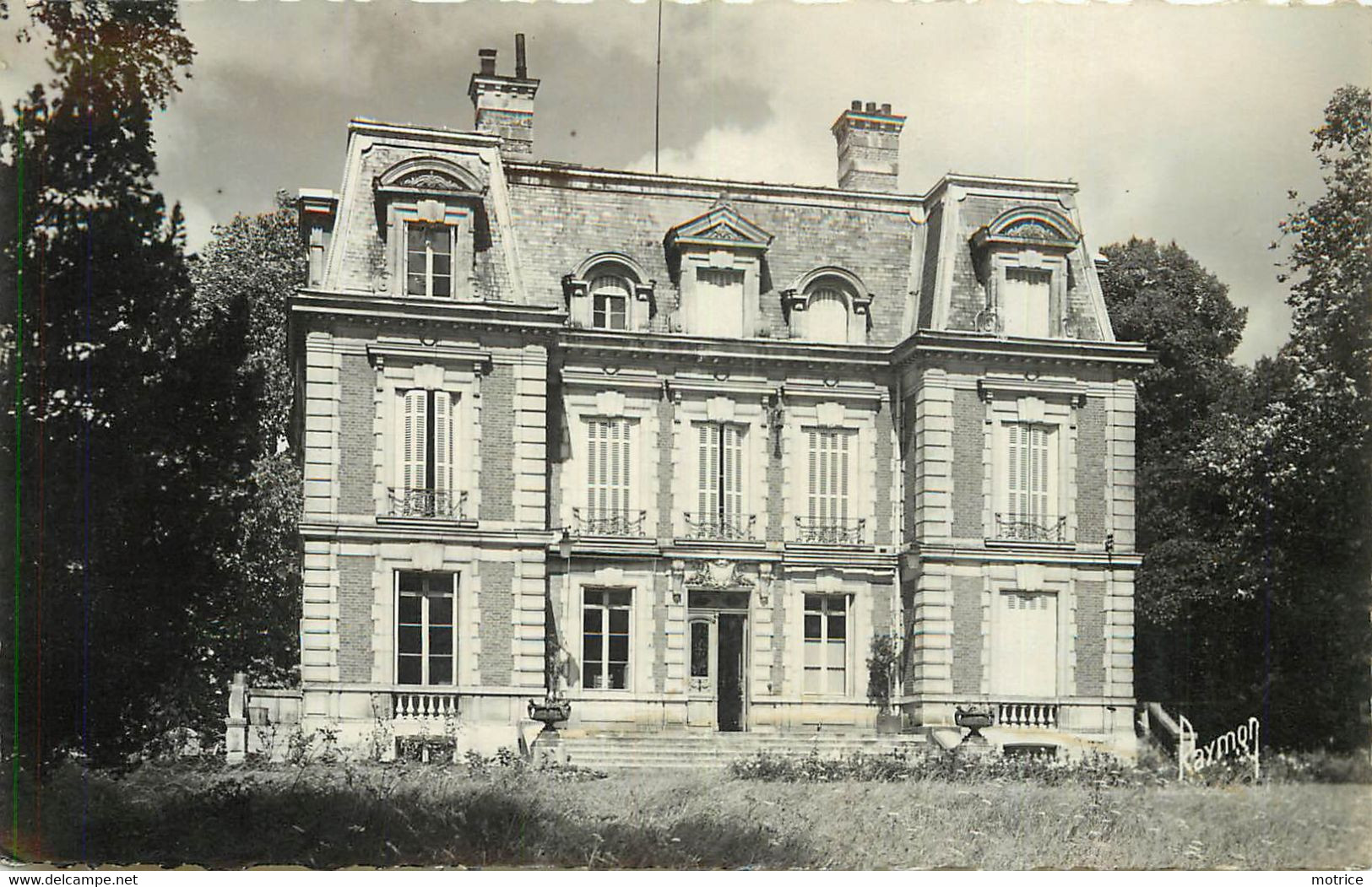 LOUVRES - Le Château. - Louvres