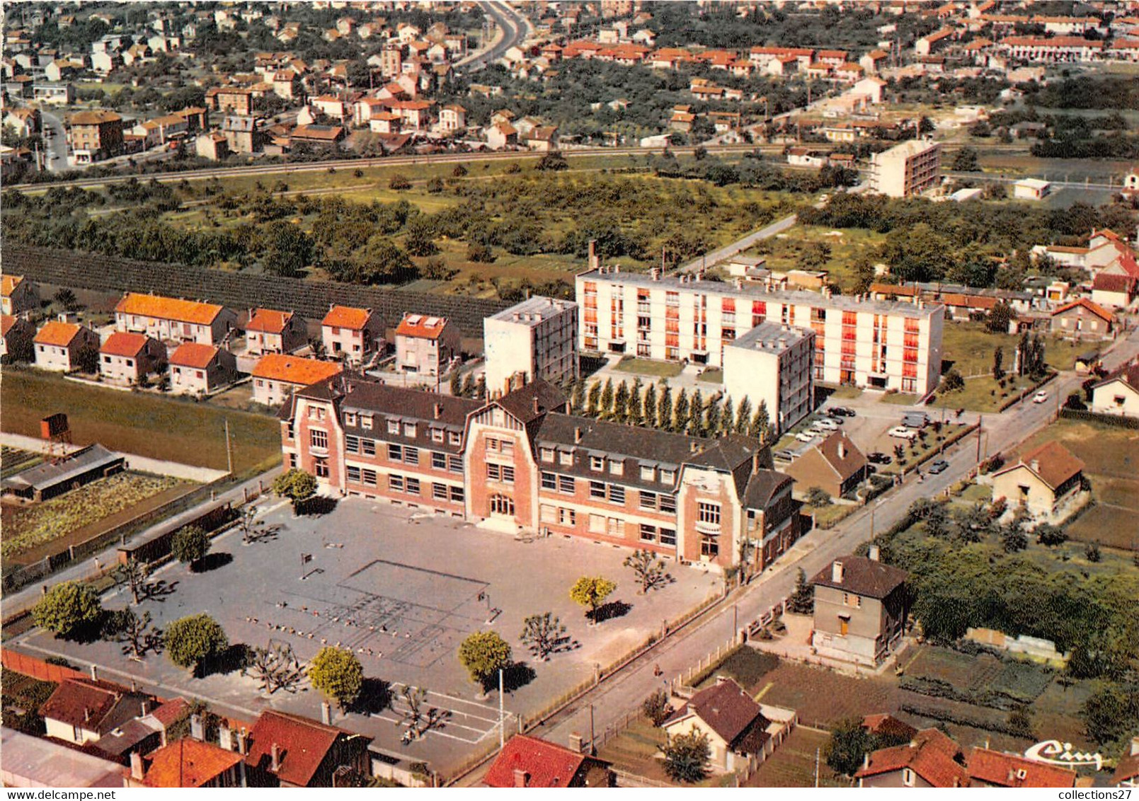 95-SAINT-GRATIEN- ECOLES DES FILLES JULES FERRY- VUE GENERALE AERIENNE - Saint Gratien