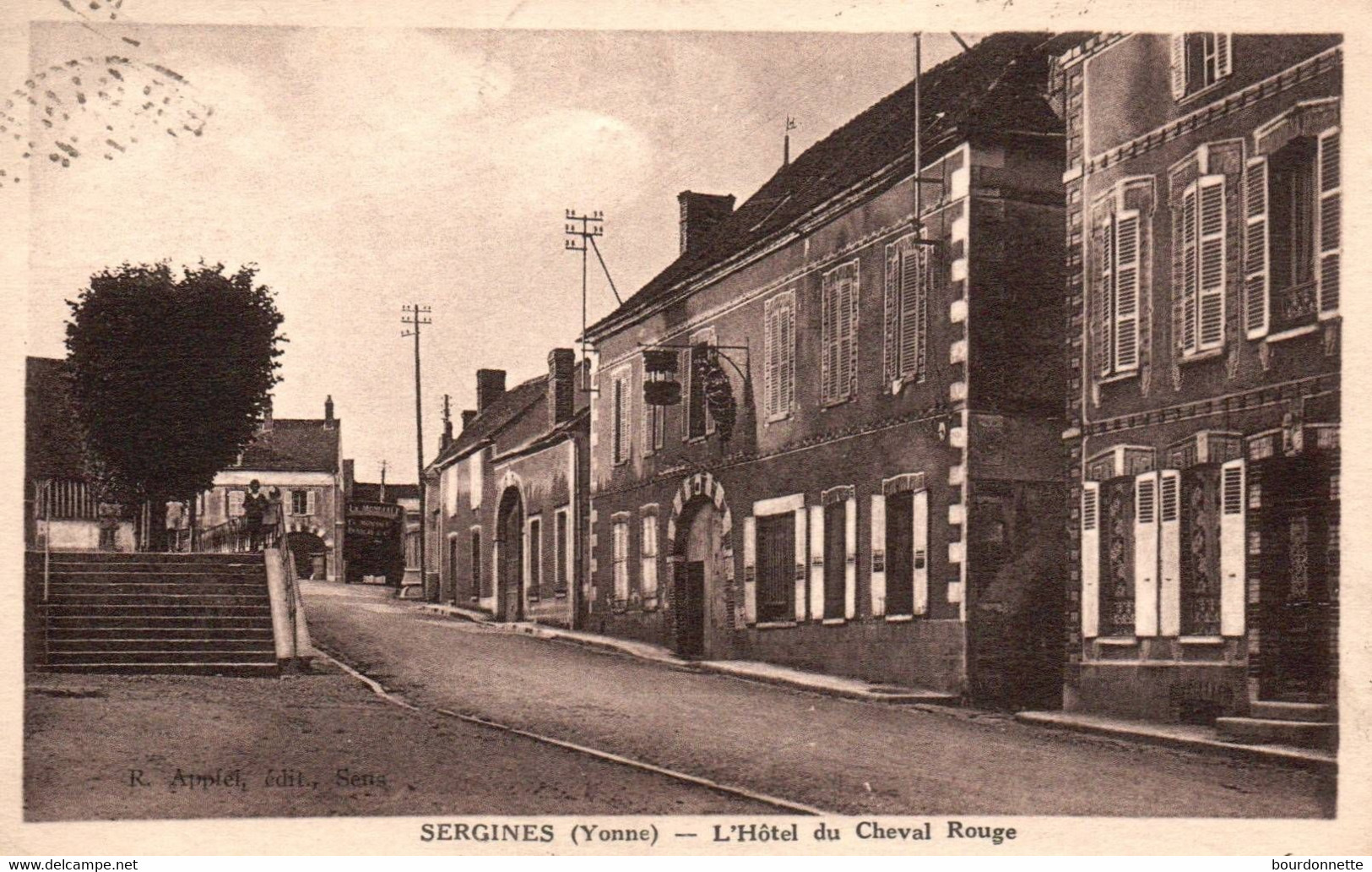 89 - Yonne - SERGINES - Hotel Du Cheval Blanc - Sergines