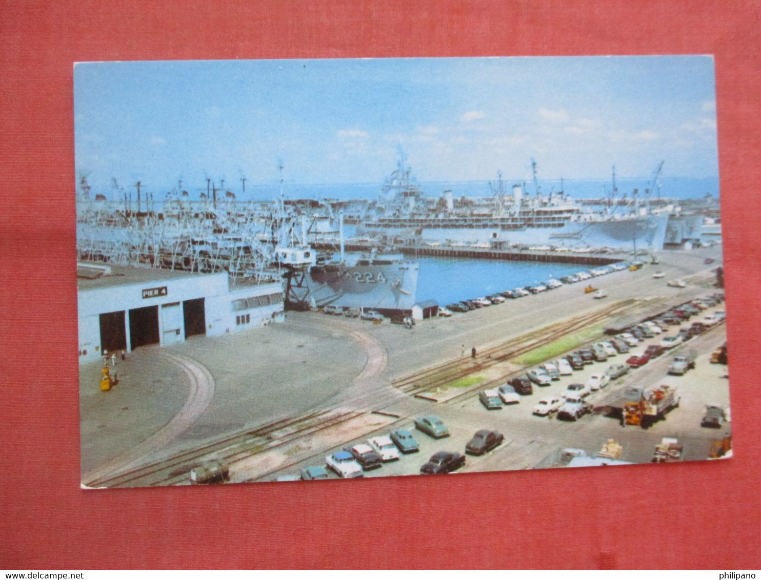 Water Front US Naval Base  Naval Vessels   Norfolk  Virginia > Norfolk    Ref 5580 - Norfolk