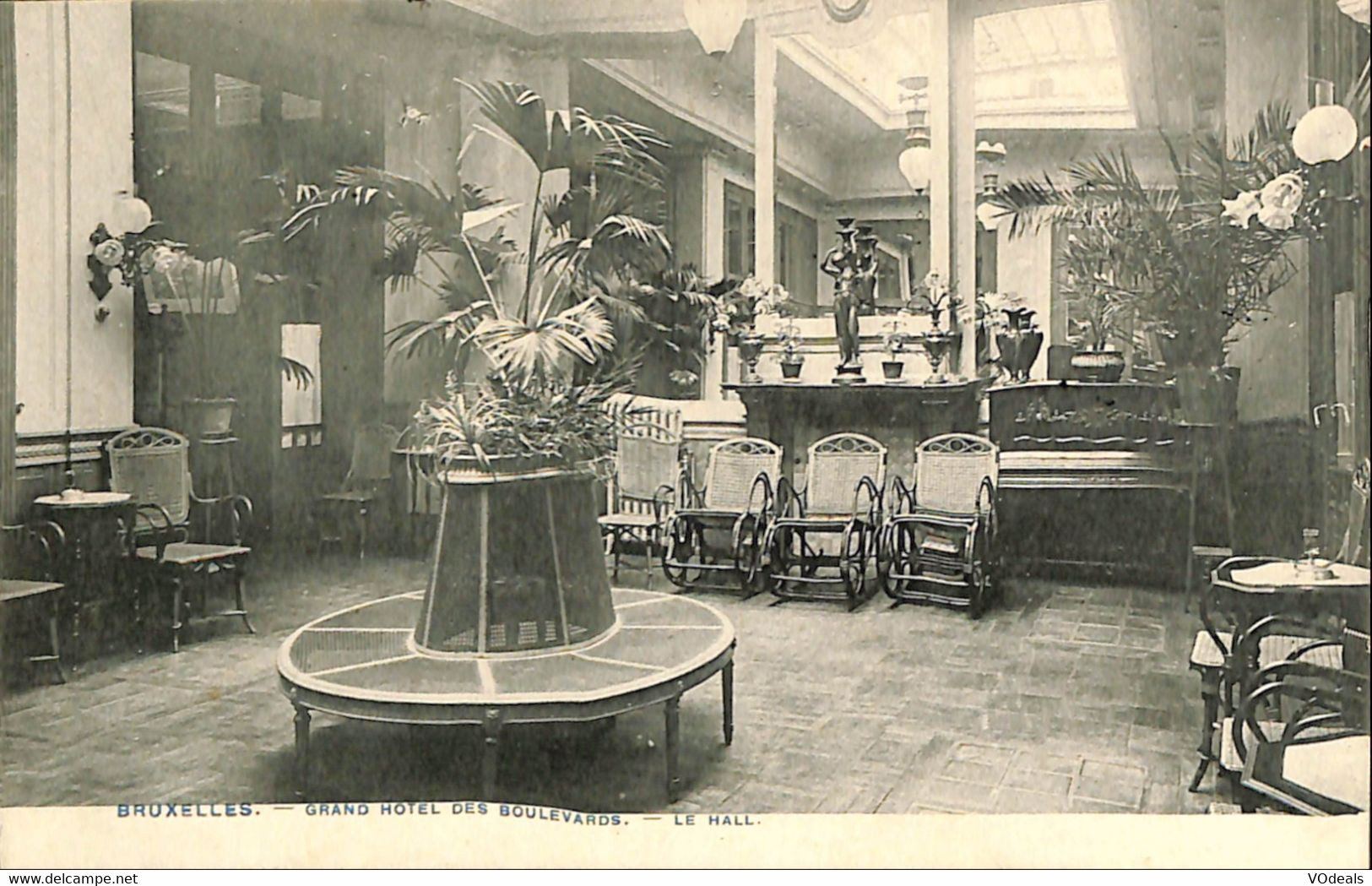 038 715 - CPA - Belgique - Bruxelles - Grand Hôtel Des Boulevards - Le Hall - Cafés, Hôtels, Restaurants