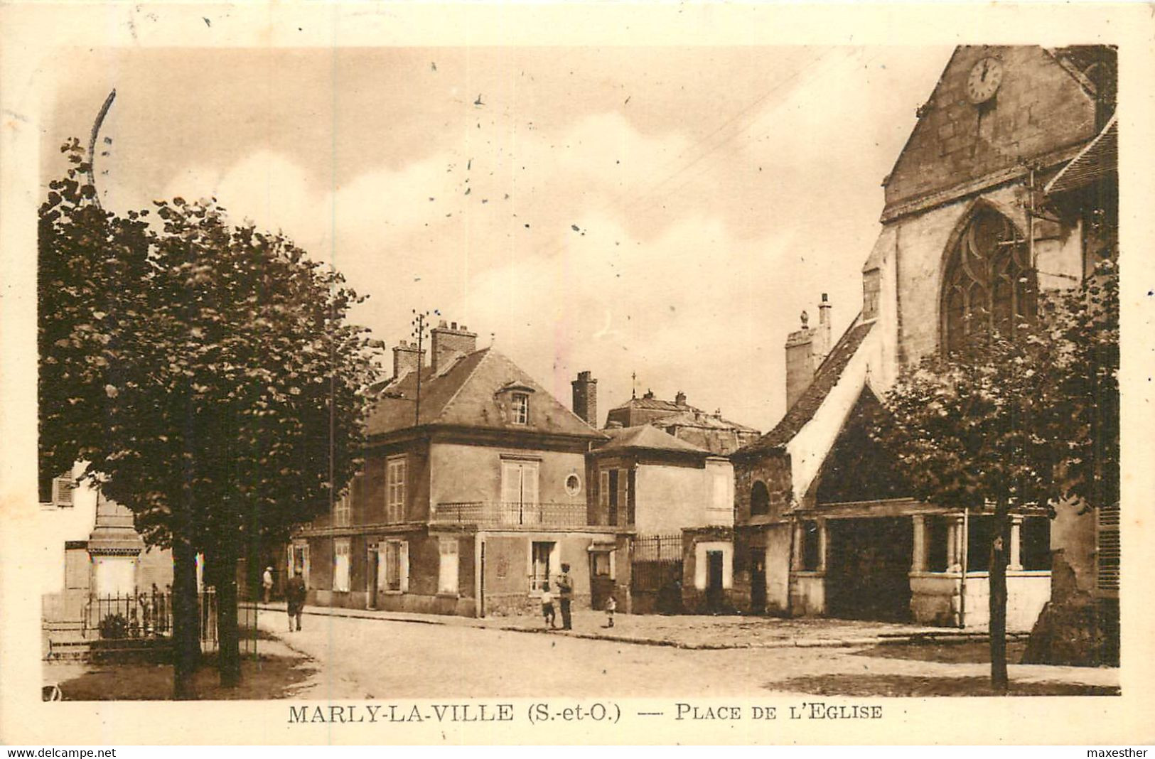 MARLY LA VILLE Place De L'église - Marly La Ville