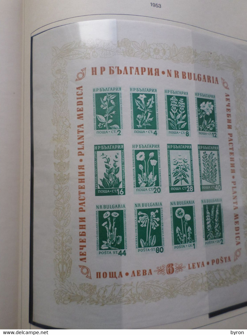 TIMBRES STAMPS BRIEFMARKEN  BULGARIE BULGARIA ALBUM 101 PAGES. 1884-1957. MANY MAMY SETS OF ** UNUSED STAMPS.