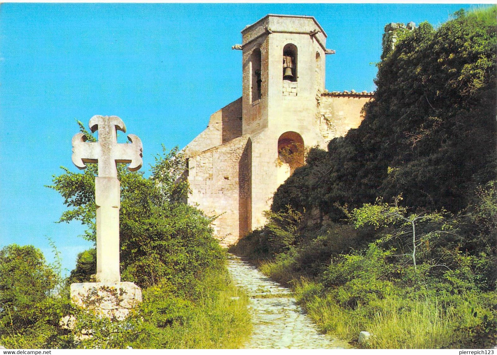 84 - Oppède Le Vieux - L'Eglise - Oppede Le Vieux