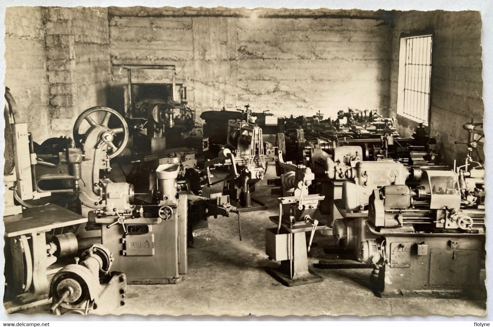 Valence - Société MEGI - 187 Rue Châteauvert - Une Vue De Nos Entrepôts - Machines Industrielles Industrie - Valence