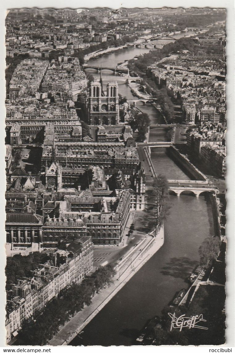 Paris - La Seine Et Ses Bords