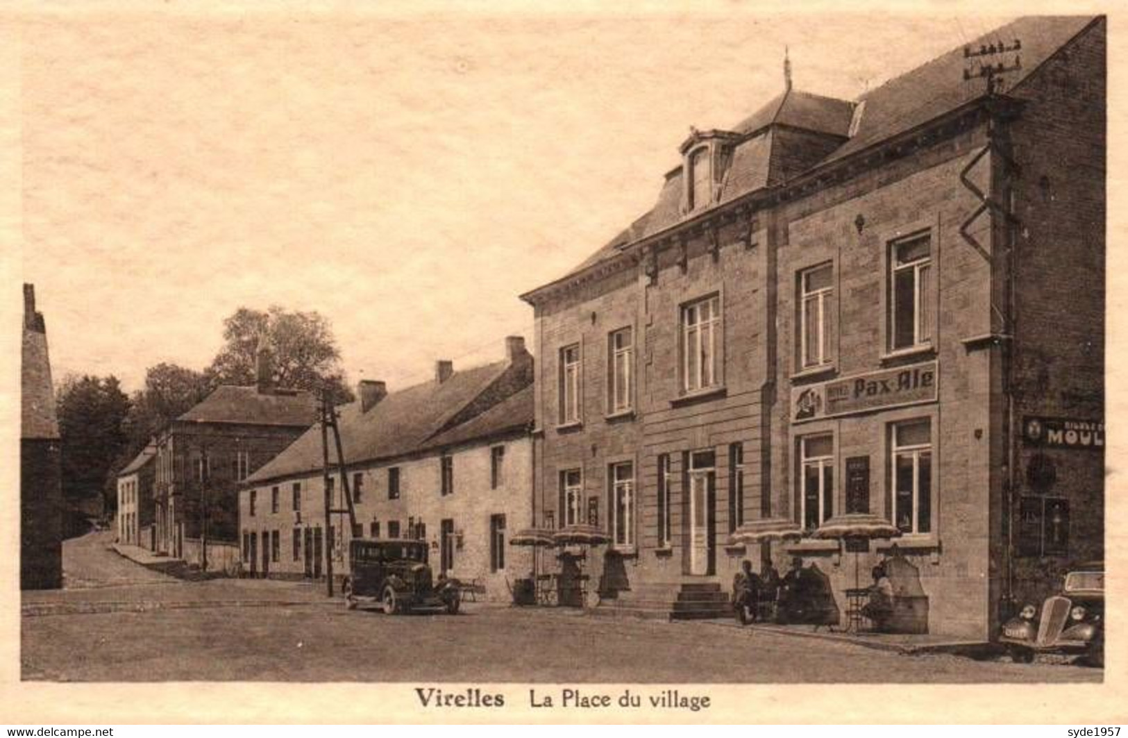 Virelles, La Place Du Village - Chimay