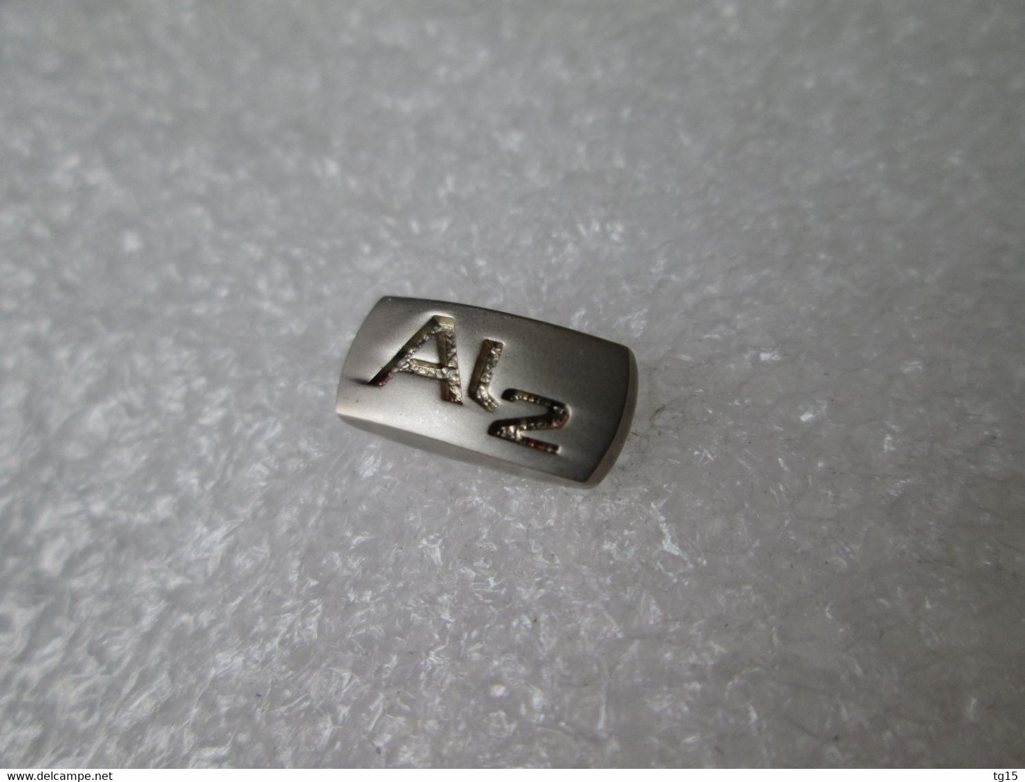 PIN'S    AUDI  A L 2 - Audi