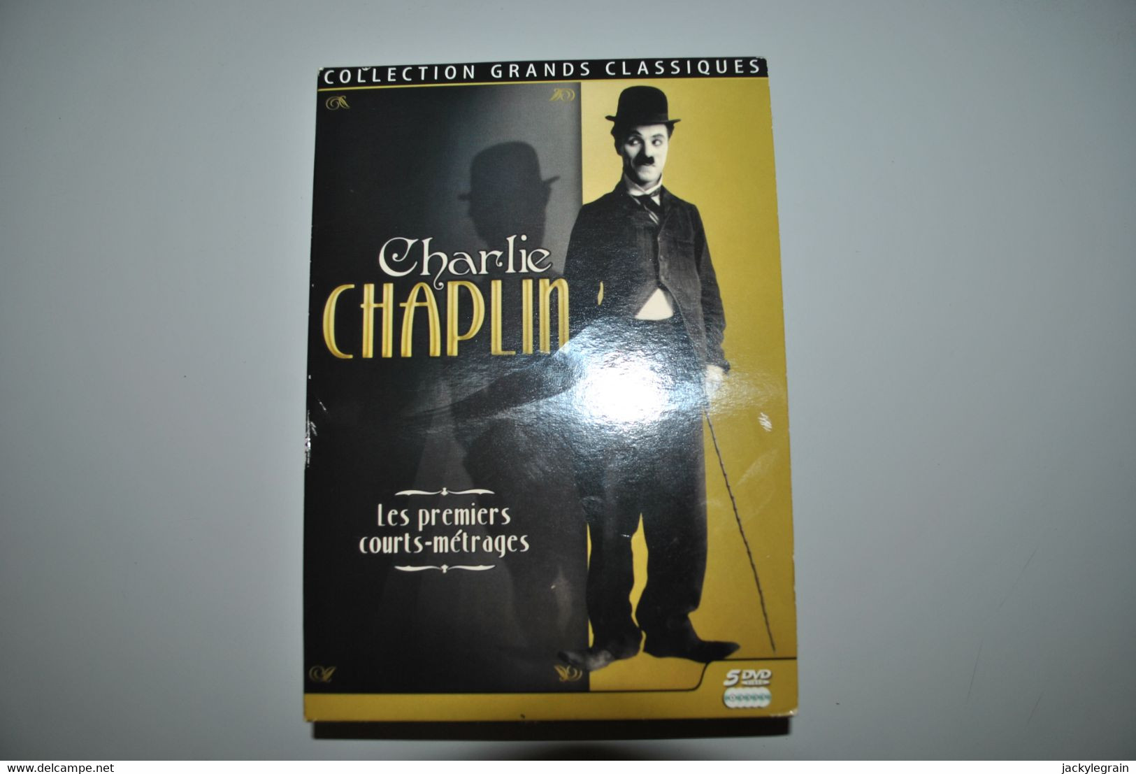 DVD Chaplin Premiers Courts Métrages Bon état Vente En Belgique Et France Uniquement Envoi Mondial Relay 5 € - Classiques