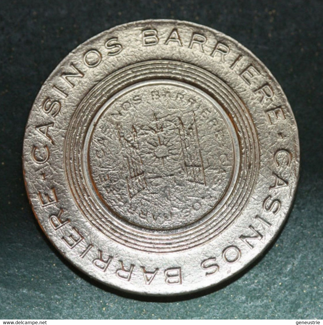 Jeton De 20 Euro Cents Du Casino Barrière De Cannes - French Chips Casino Token - Casino