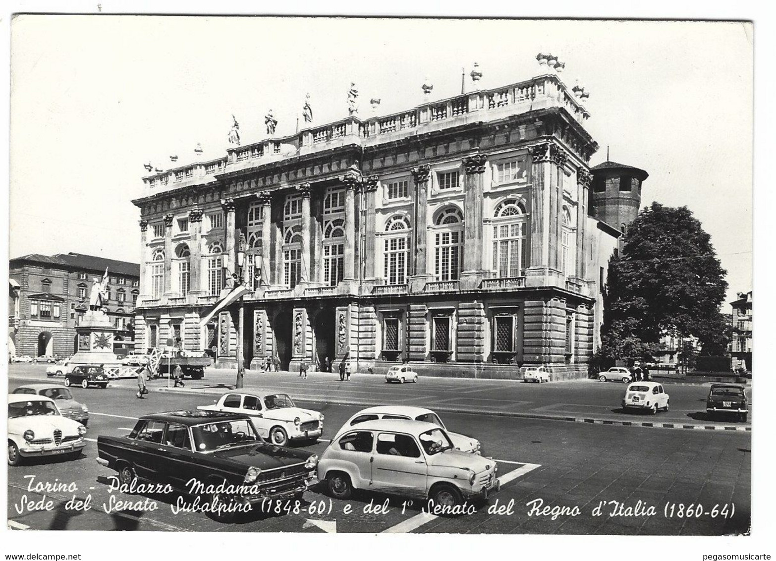 15775IT - TORINO PALAZZO MADAMA SEDE DEL SENATO SUBALPINO ANIMATA AUTO CAR FIAT SEICENTO FIAT 1100 ANNO 1950 CIRCA - Palazzo Madama