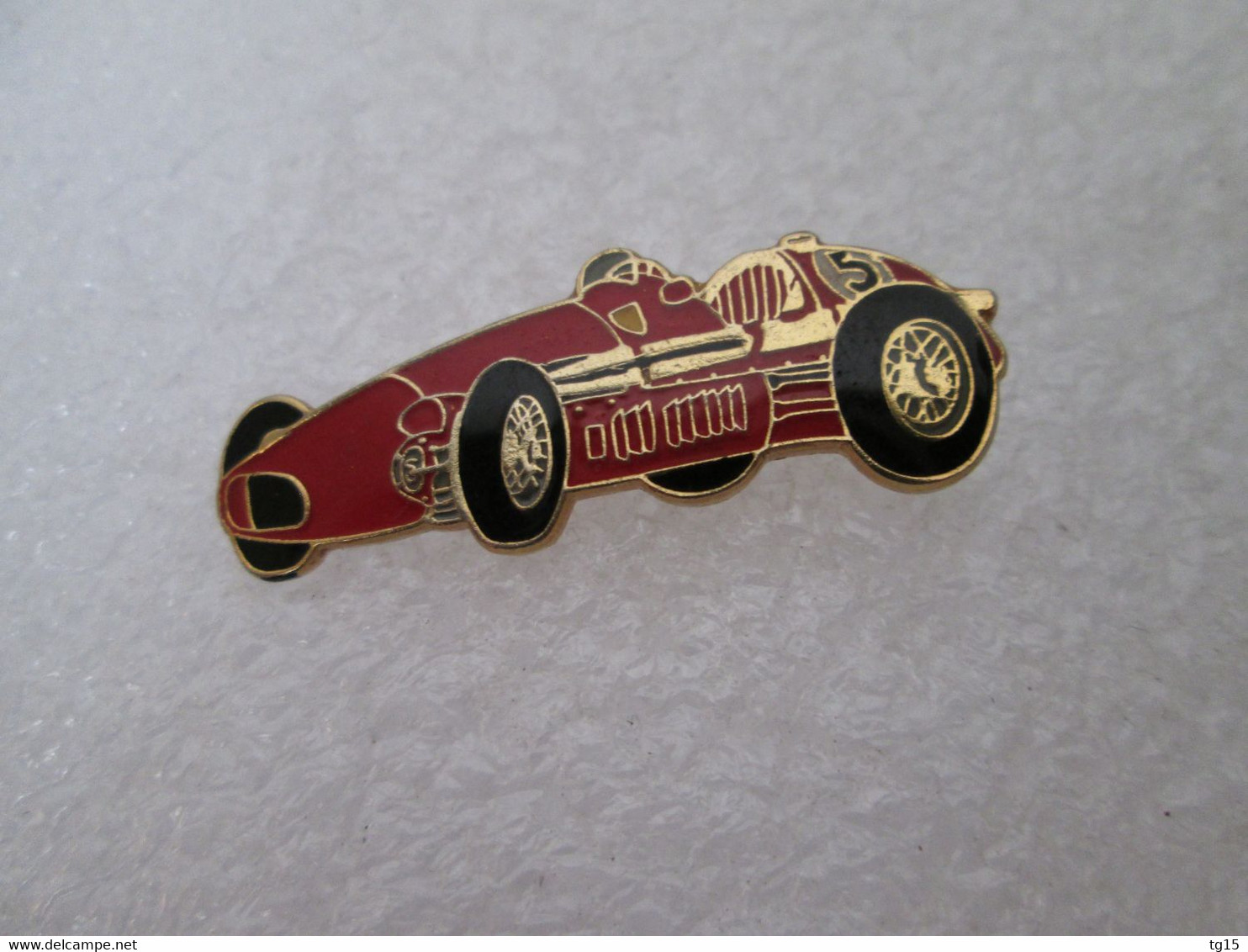 PIN'S    FERRARI FORMULE 1  1950 - Ferrari