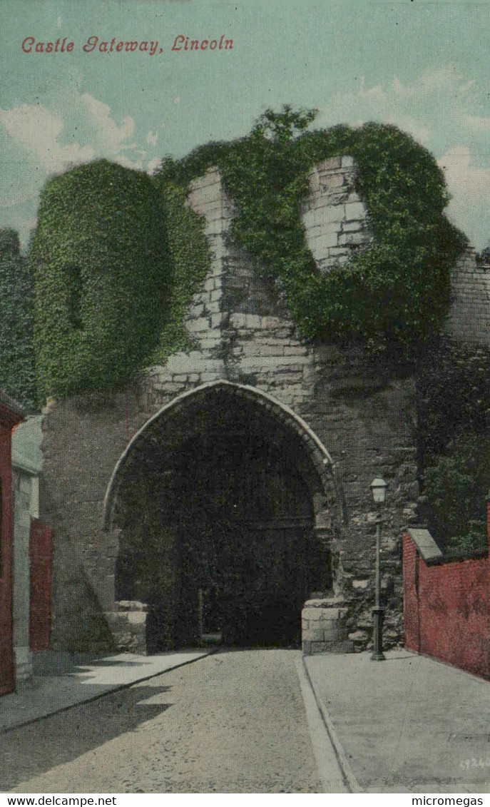 Castle Gateway, Lincoln - Lincoln