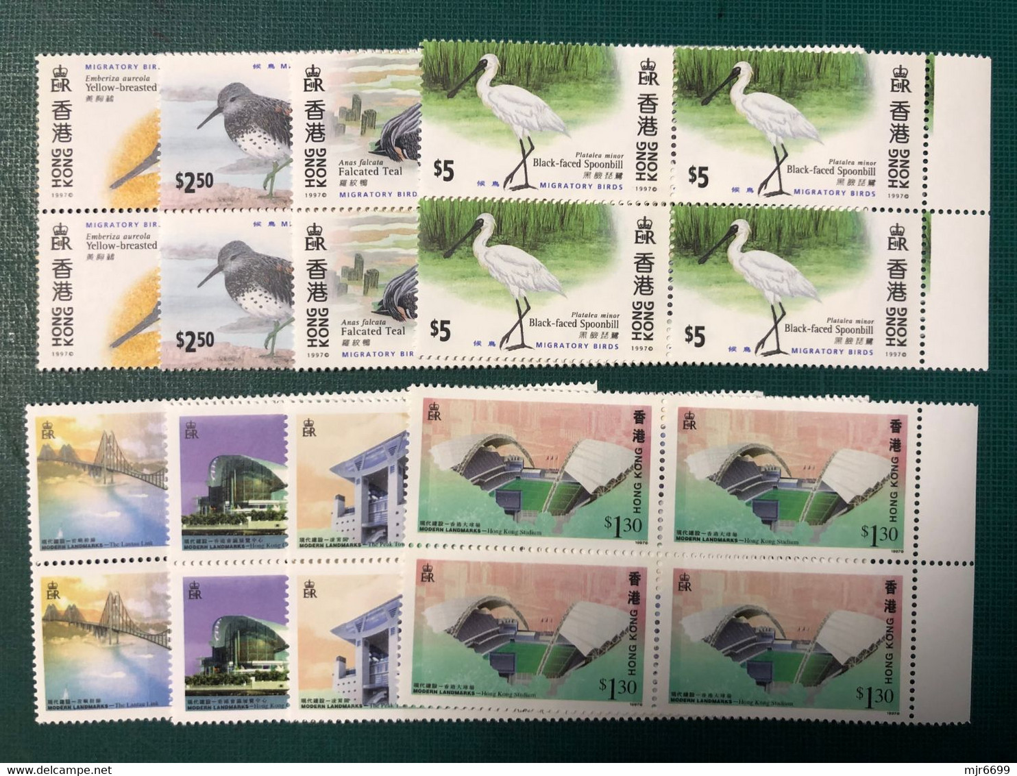 HONG KONG STAMPS IN 2 BLOCKS OF 4 + 1 BLOCK OF 6 OF BIRDS STAMPS. - Lots & Serien