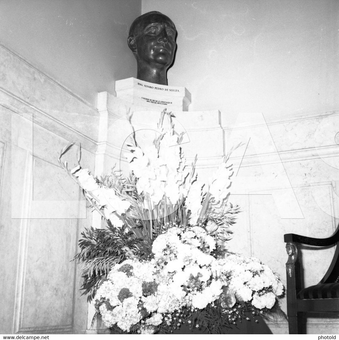 1968 BUSTO ALVARO PEDRO SOUSA BANCO FONSECAS BURNAY LISBOA PORTUGAL ORIGINAL SET 60mm NEGATIVE NOT PHOTO FOTO LCAS232