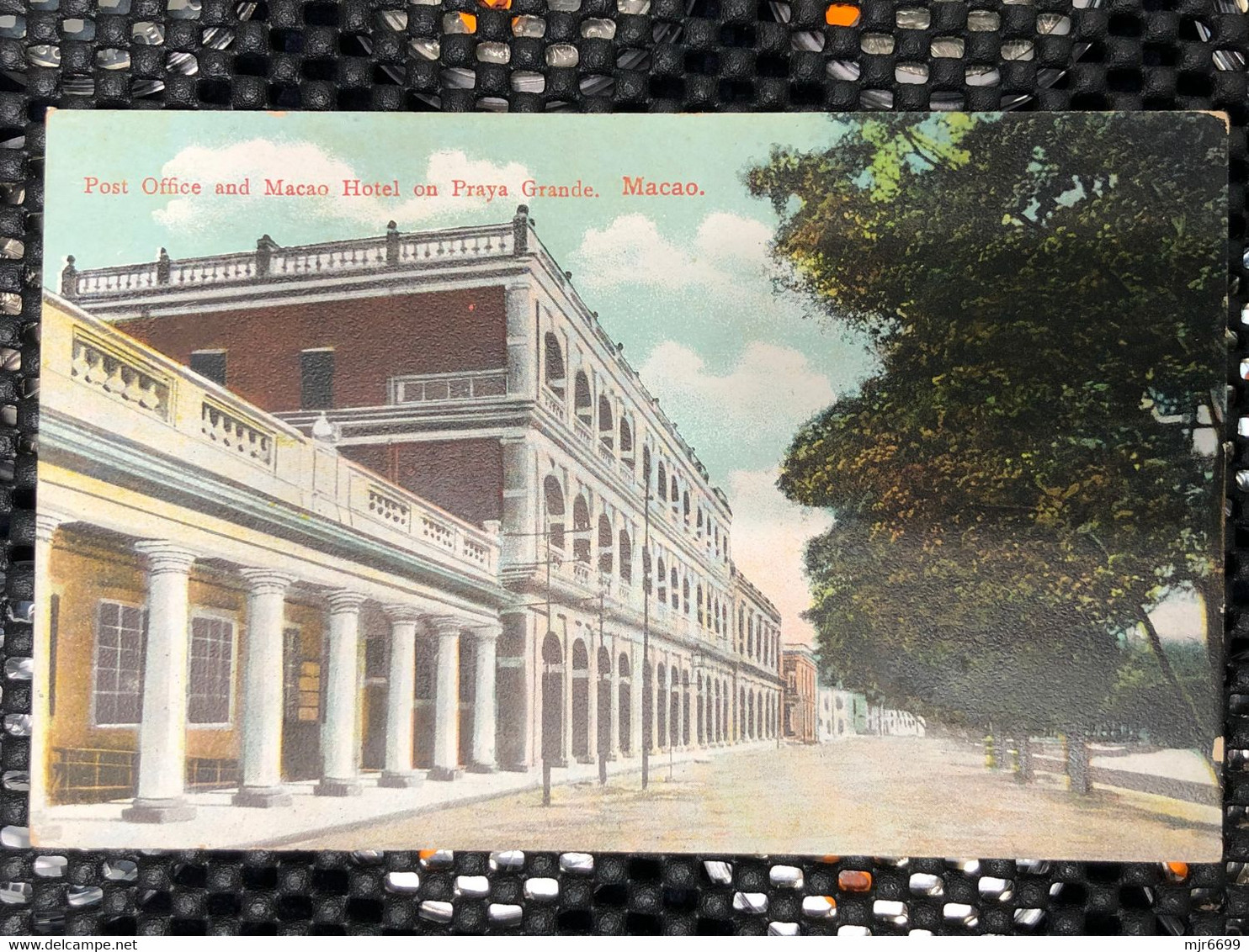MACAU 1900'S PICTURE POST CARD WITH VIEW OF THE POST OFFICE AND PRAIA BEACH AVENUE - Macao