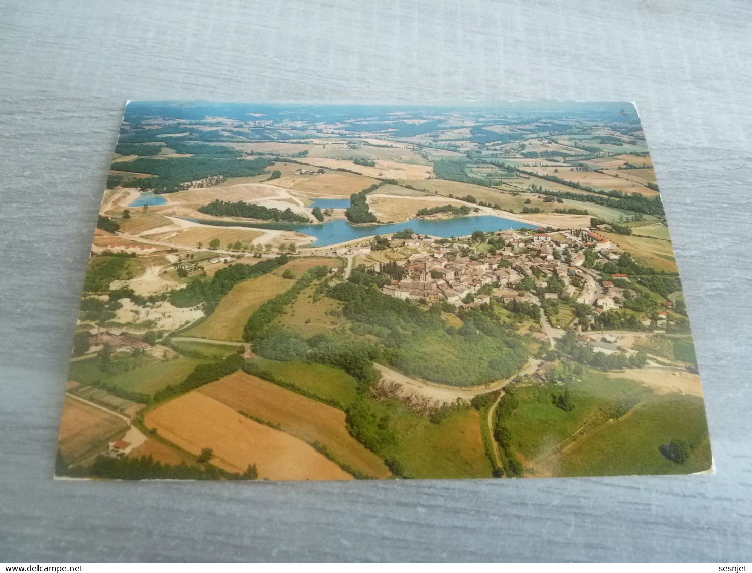 Monclar-de-Quercy - Vue Aérienne Du Bourg Et Des Plans D'Eau - Editions Aérovue - Diffusion - Année 1977 - - Montclar De Quercy