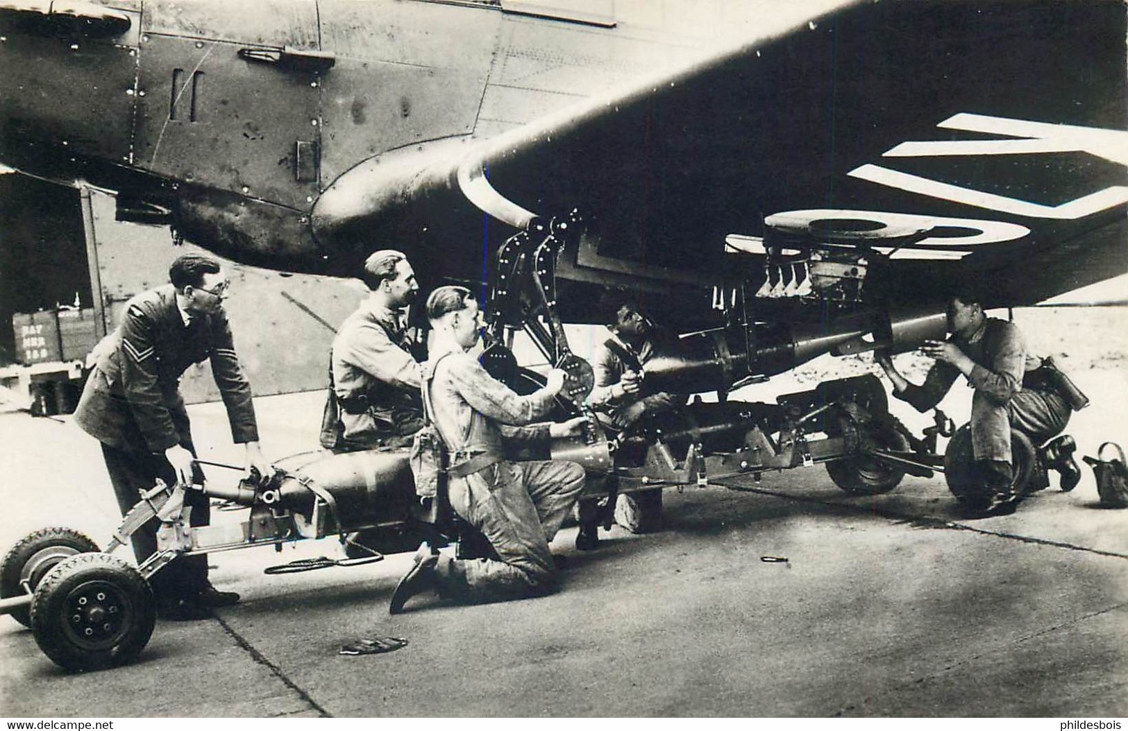 ROYAL AIR FORCE  Sous Officier Controle Le Chargement Des Bombes (legerpliucentr) - 1939-1945: 2a Guerra