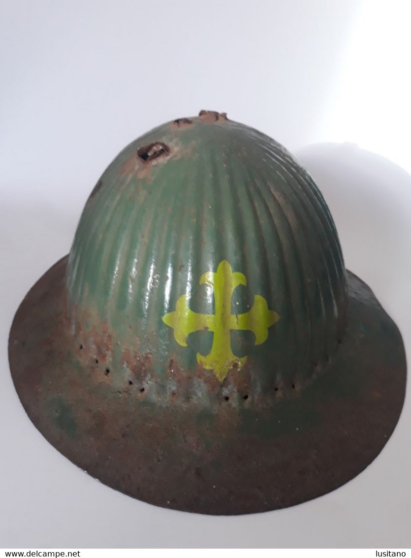 Casque Casco Helmet Viriato Portugal, Guerra Civil España, Spain Civil War, Guerre, Militares Military - Casques & Coiffures