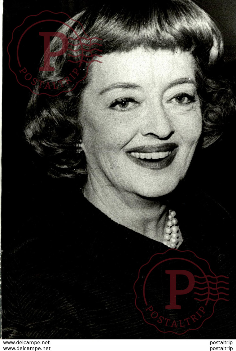 LUNDI 16 JULLIET - FILM LE DROIT DE MOURIR - BETTE DAVIS - Famous People