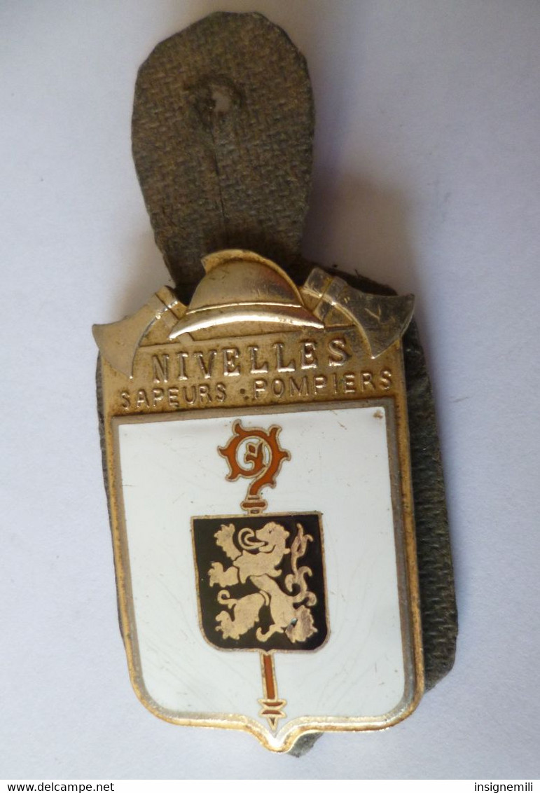 INSIGNE SAPEURS POMPIERS NIVELLES (BELGIQUE) - Pompieri