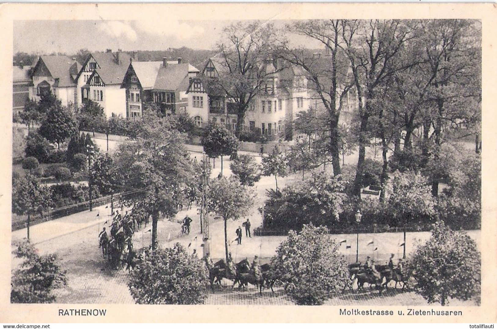 RATHENOW Havel Brandenburg Moltkestrasse Und Zieten Husaren Formation Belebt 7.8.1911 Gelaufen - Rathenow