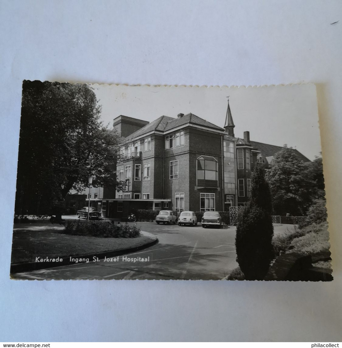 Kerkrade // Ingang St. Jozef Hospitaal (Auto) 1963 - Kerkrade