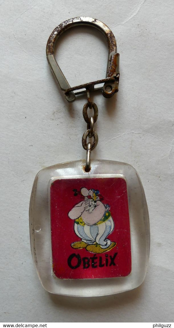 RARE PORTE CLES PUBLICITAIRE Pas Journal PILOTE - OBELIX ET IDEFIX - Objets Publicitaires