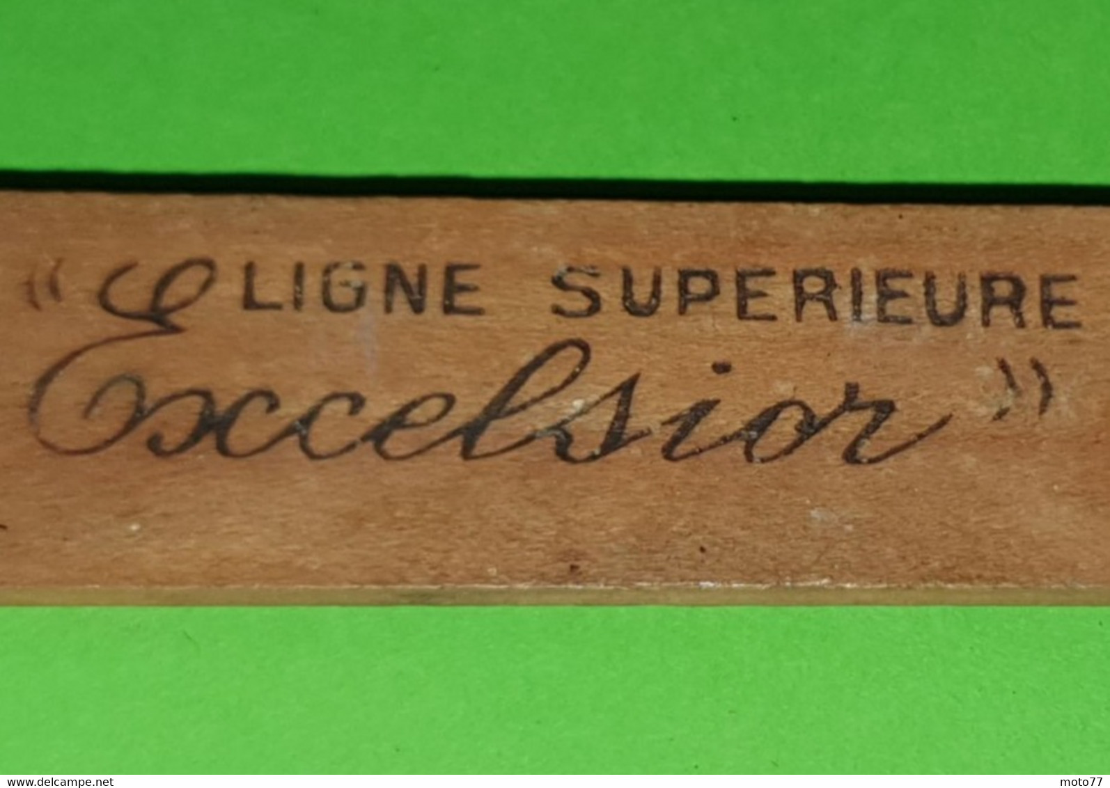 Lot ancienne LIGNE de pêche BOUCHON POIDS FIL - Tablette Excelsior - Etat d'usage - bouchon environ 10 cm - vers 1960