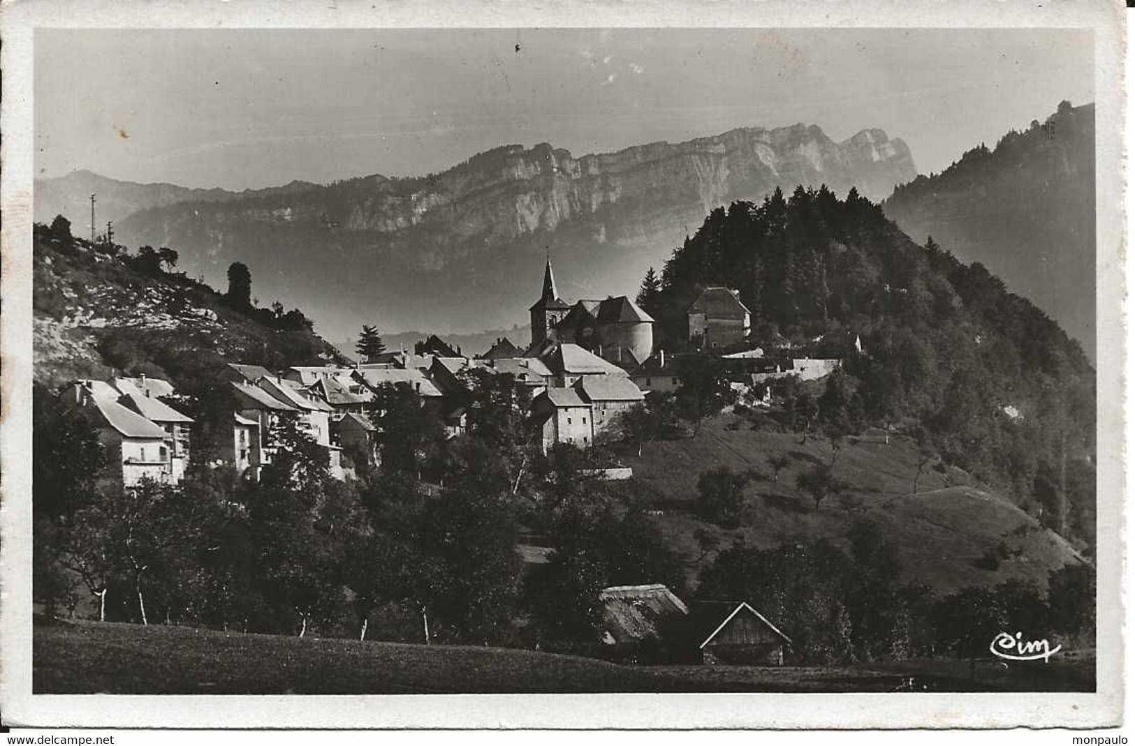 73. CPSM. Savoie. Massif Des Bauges. Village Du Châtelard Et L'Arclusaz - Le Chatelard