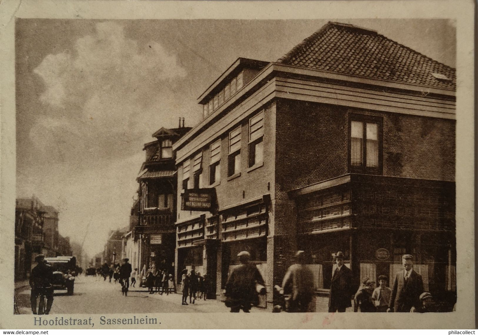 Sassenheim (ZH) Hoofdstraat (veel Volk Restaurant Het Bruine Paard 192? - Sassenheim