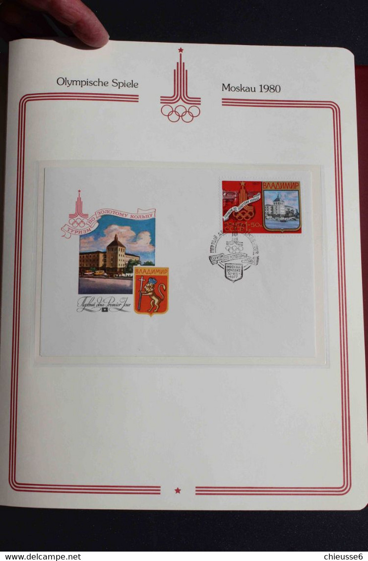 Russie collection - Preolympique de Moscou - 1980  +  80 env. dans classeur Borek grenat