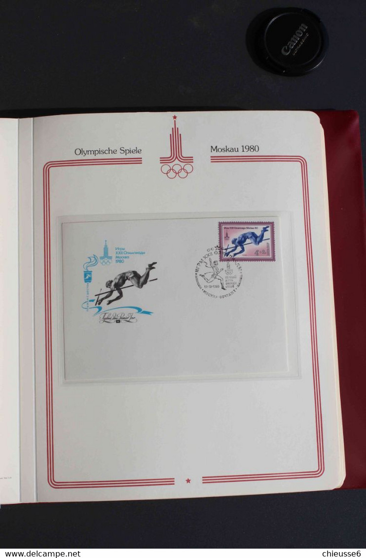 Russie collection - Preolympique de Moscou - 1980  +  80 env. dans classeur Borek grenat