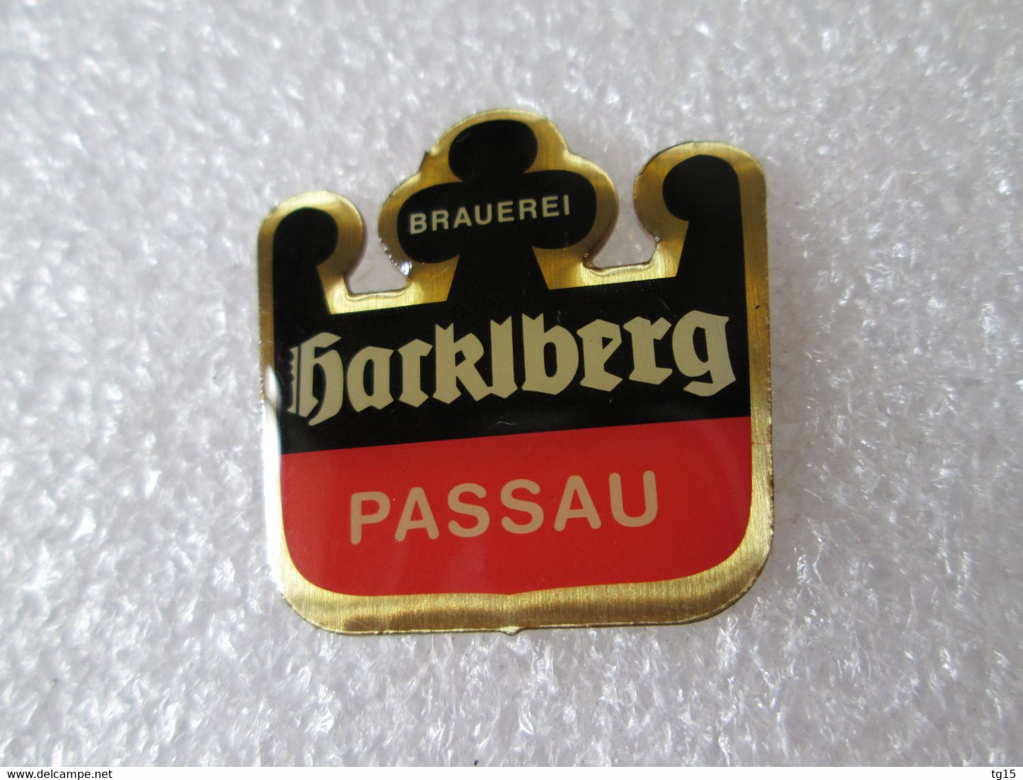 PIN'S    BIÈRE  HARKLBERG - Bière