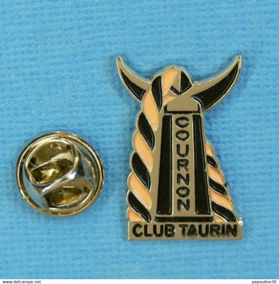 1 PIN'S //  ** CLUB TAURIN / COURNON ** - Stierkampf