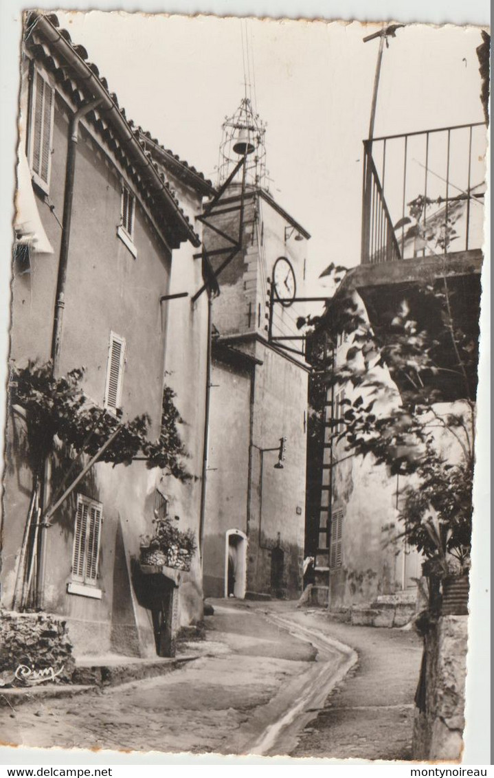 Var : LA GARDE  ; Rue De L '  Horloge - La Garde