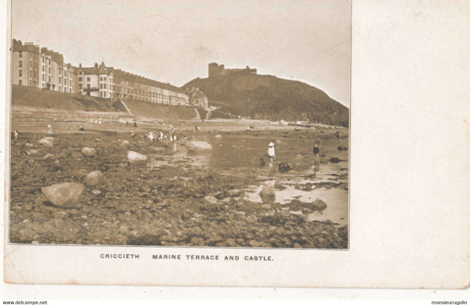 ROYAUME UNI )) PAYS DE GALLES  CRICCIETH   MARINE TERRACE AND CASTLE - Carmarthenshire