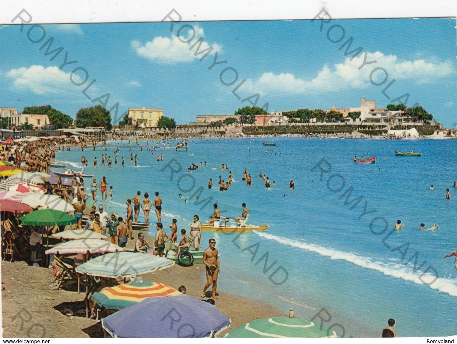 CARTOLINA  TRANI,PUGLIA,SPIAGGIA,ESTATE,VITA BALNEARE,VACANZA,BARCHE A VELA,SOLE,MARE,BELLA ITALIA,VIAGGIATA - Trani