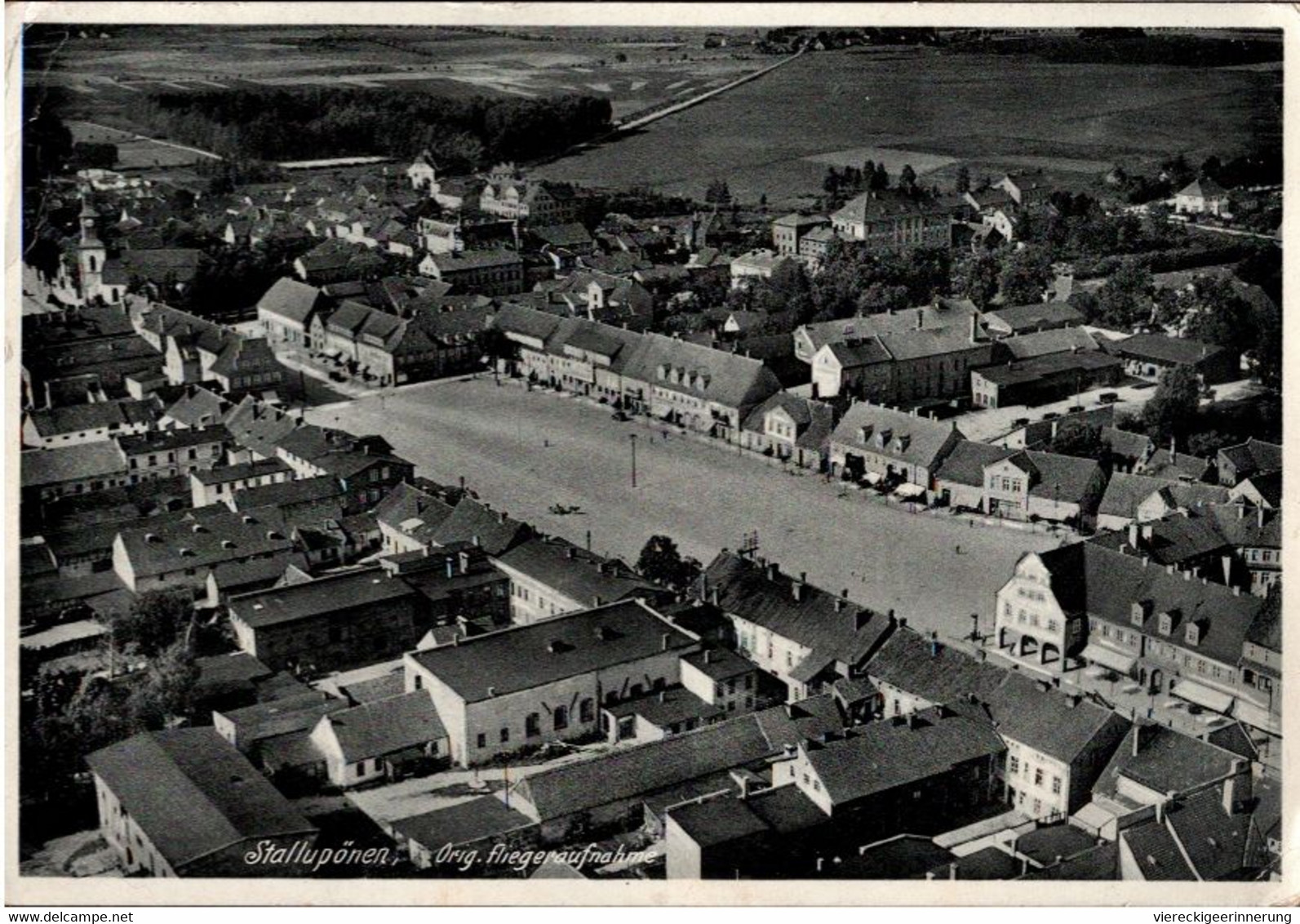 ! Luftbild Ansichtskarte Stallupönen, Marktplatz, Bahnpoststempel Goldap, Ostpreußen - Ostpreussen