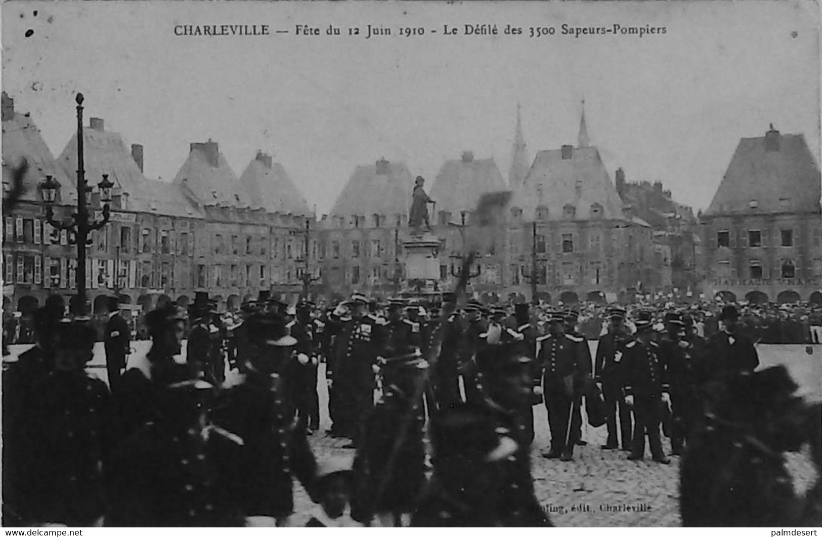 CHARLEVILLE - Fête Des Sapeurs-Pompiers Juiin 1910 - Le Défilé Des 3 500 Sapeurs-Pompiers - Charleville