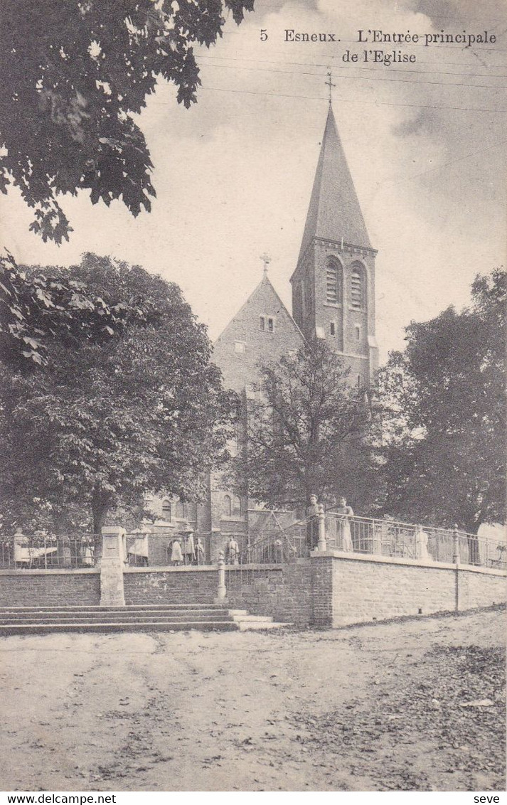ESNEUX  Entrée Principale De L'église  / Postée En 1910 - Esneux