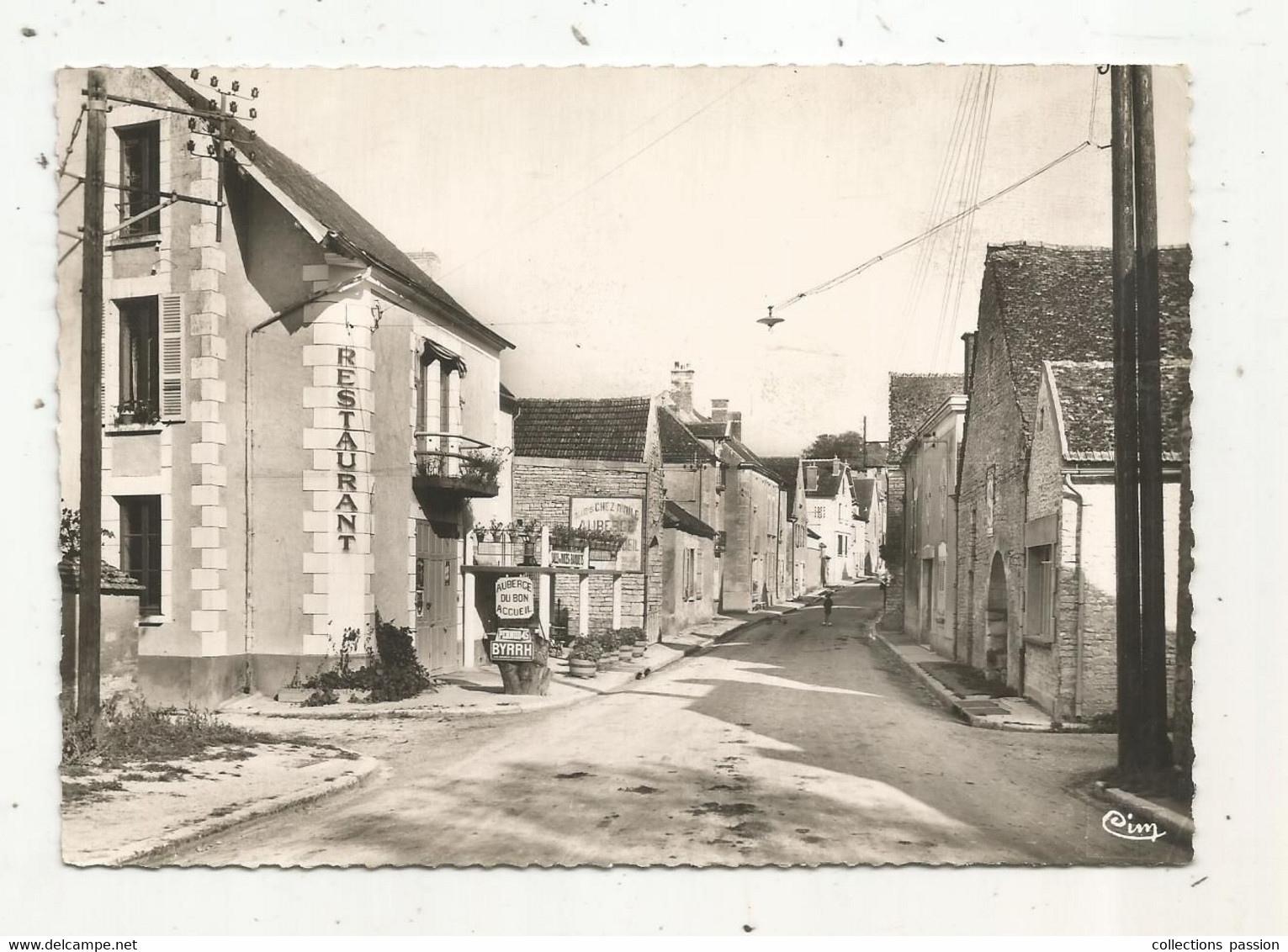 Cp, Restaurant ,auberge DU BON ACCEUIL ,Byrrh , 89 , POILLY SUR SEREIN , La Grande Rue ,  Vierge - Restaurants